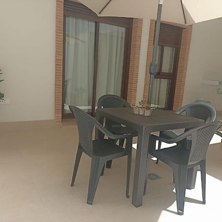 Apartamento Nuevo Centrico Con Aparcamiento Privado Incluido Alcalá de Guadaira Eksteriør billede