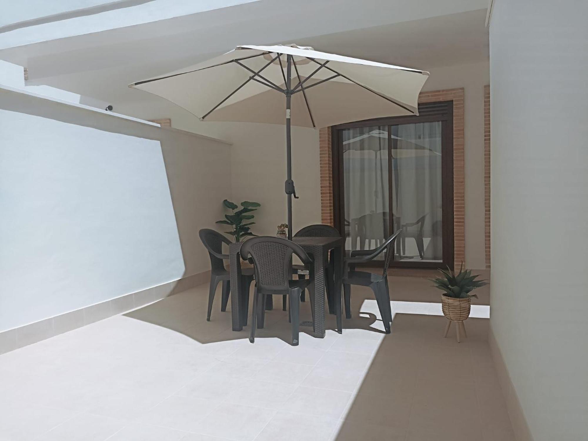 Apartamento Nuevo Centrico Con Aparcamiento Privado Incluido Alcalá de Guadaira Eksteriør billede
