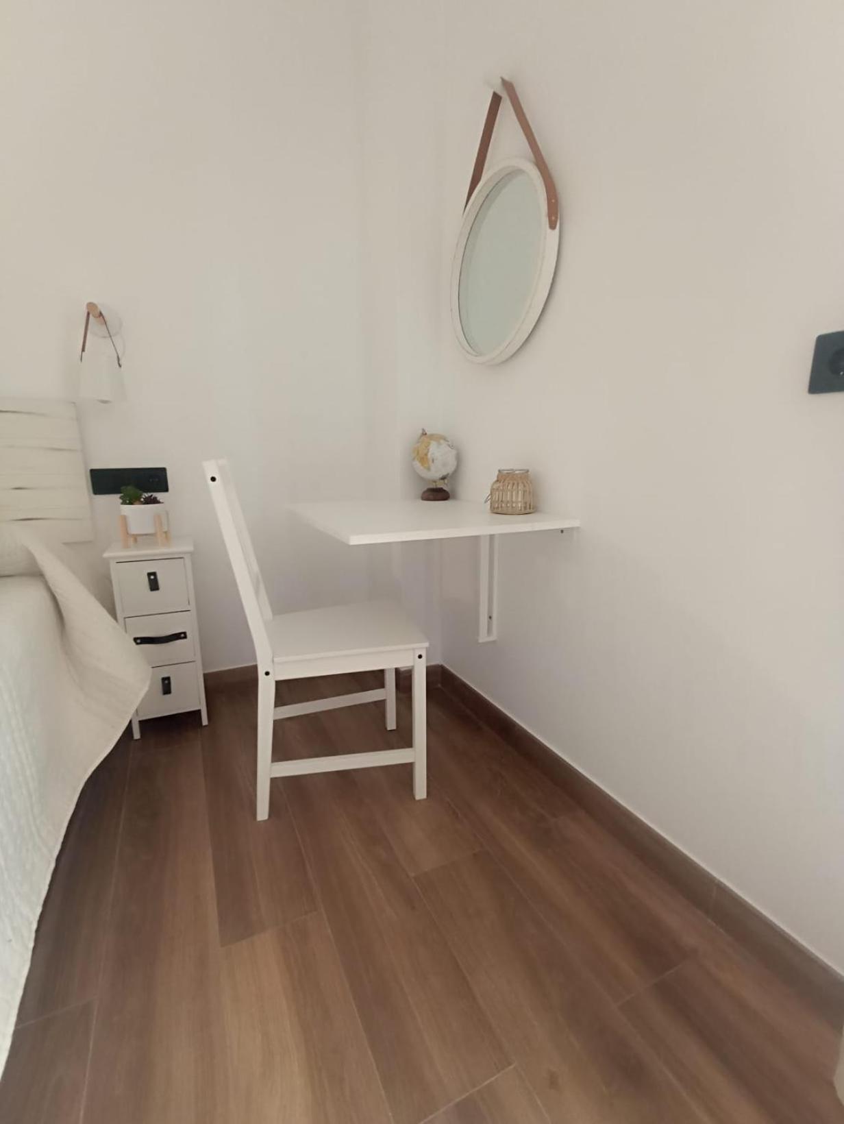 Apartamento Nuevo Centrico Con Aparcamiento Privado Incluido Alcalá de Guadaira Eksteriør billede