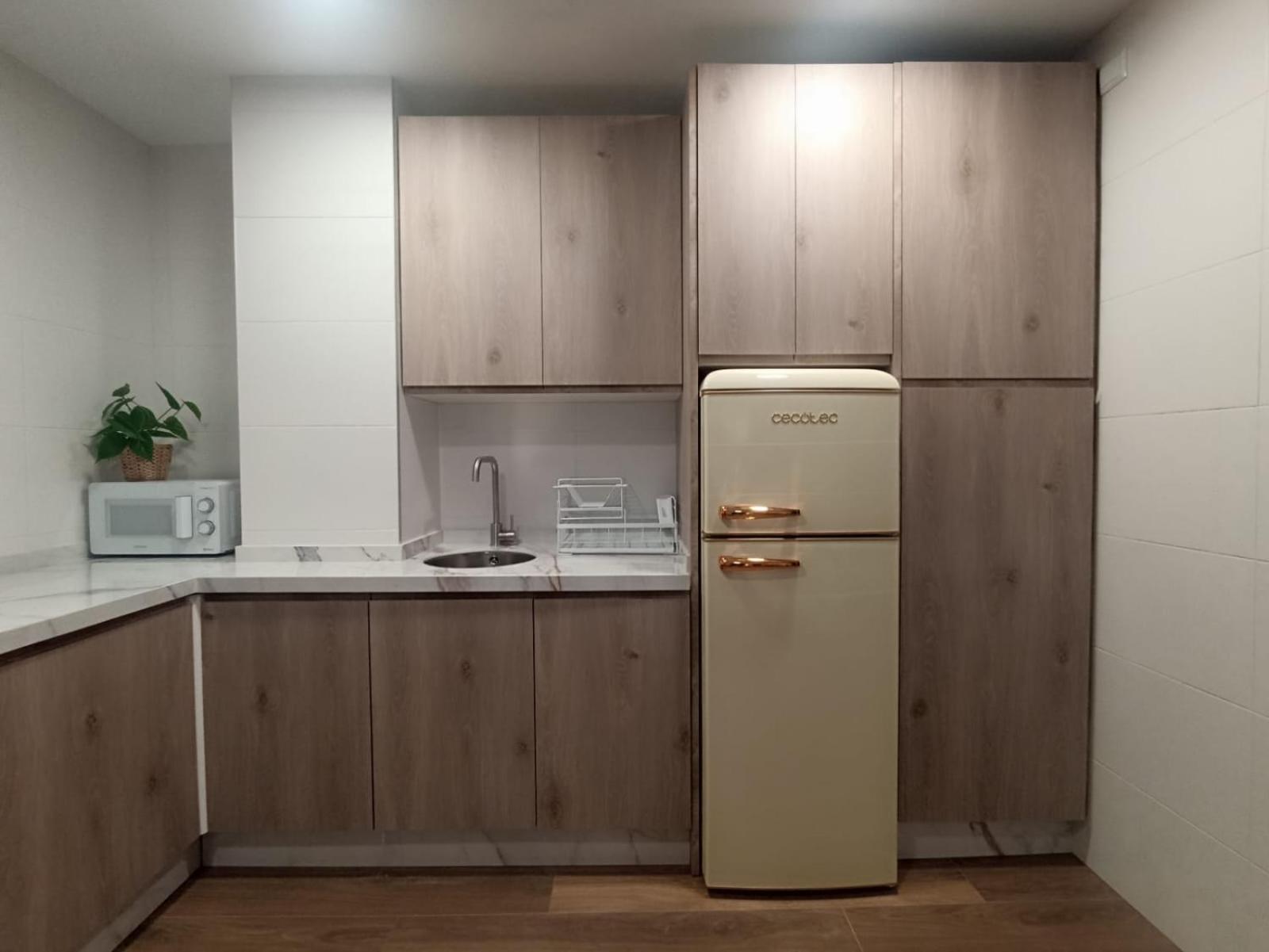 Apartamento Nuevo Centrico Con Aparcamiento Privado Incluido Alcalá de Guadaira Eksteriør billede