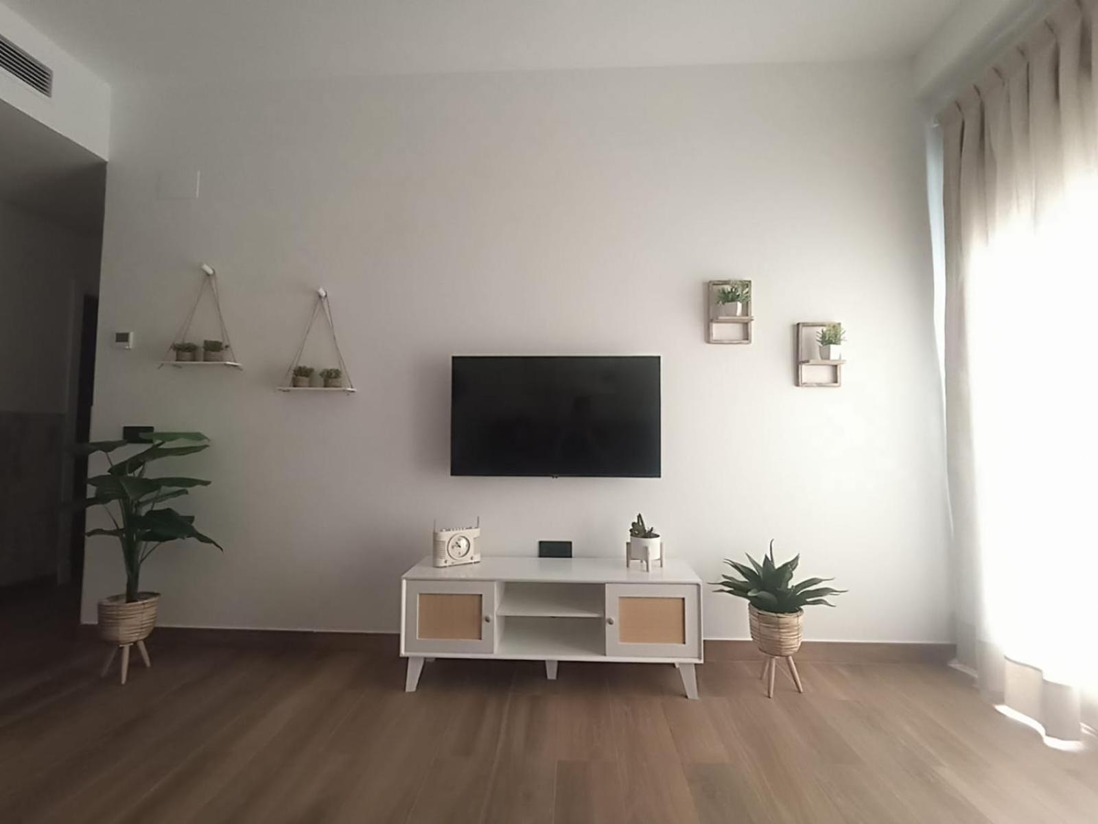 Apartamento Nuevo Centrico Con Aparcamiento Privado Incluido Alcalá de Guadaira Eksteriør billede
