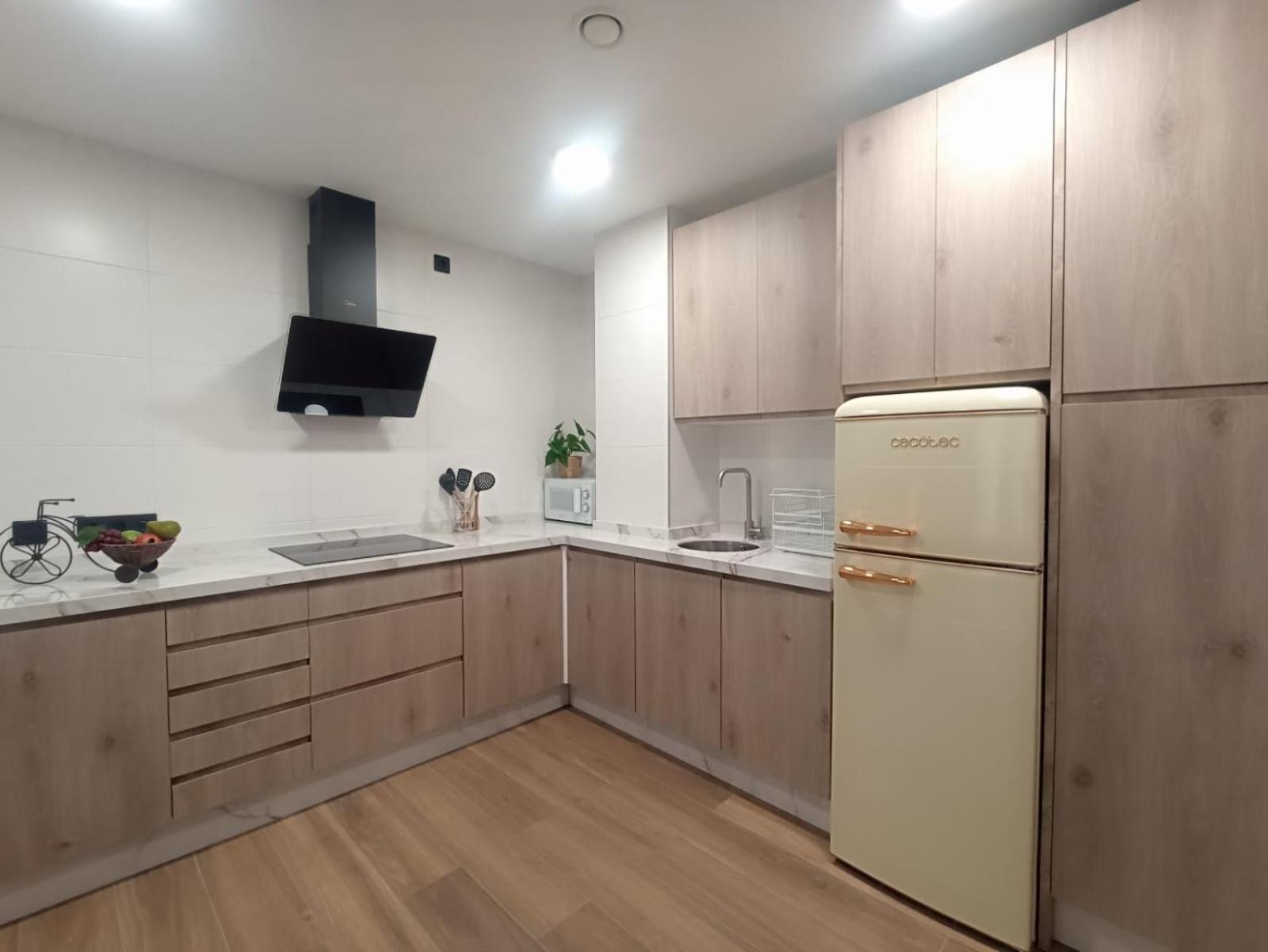 Apartamento Nuevo Centrico Con Aparcamiento Privado Incluido Alcalá de Guadaira Eksteriør billede
